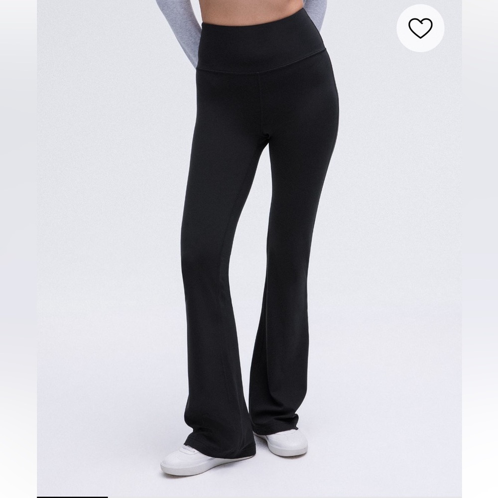 Lululemon Groove Super High Rise Flared Pant